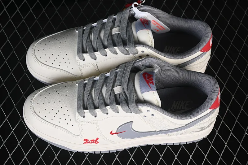 All categories Nk SB Dunk Series Nk SB Dunk Low High-end customized low-top sneakers Nike SB Dunk Low Year of the Horse limited edition White and gray Chinese style High-end customized low-top casual skate shoes FF9989-024